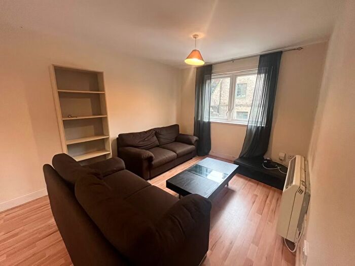 2 Bedroom Flat To Rent In Yardheads, Leith, Edinburgh, EH6