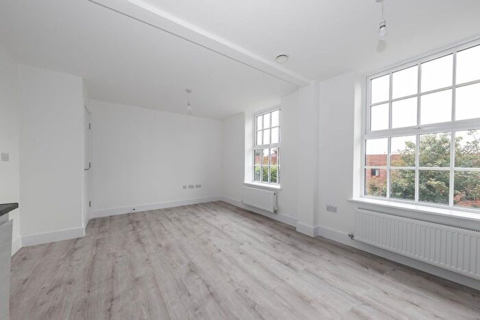 1 Bedroom Flat To Rent In Prudence Place, Luton, Bedfordshire, LU2