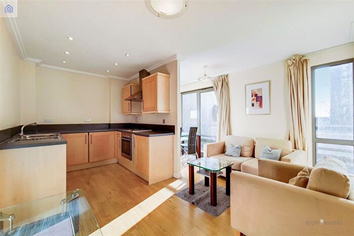 1 Bedroom Flat To Rent In Victoria Road, London, W3