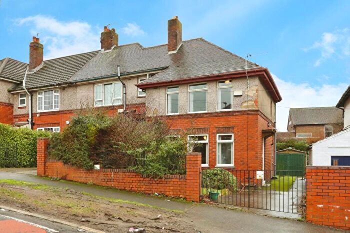 3 Bedroom End Of Terrace House For Sale In Fellbrigg Road, Sheffield, S2