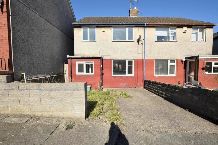 3 Bedroom Semi-Detached House To Rent In Beatrice Road, Barry, CF63