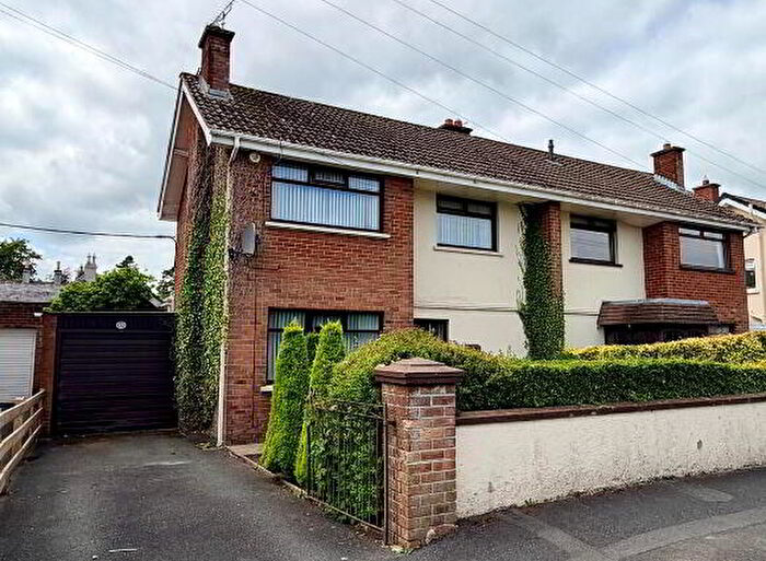 4 Bedroom Semi-Detached House For Sale In Killycomain Drive, Portadown, BT63