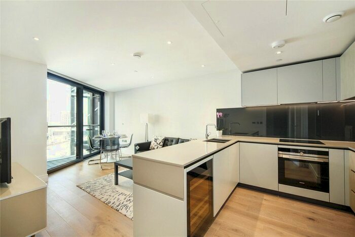 2 Bedroom Flat To Rent In Riverlight Quay, London, SW11