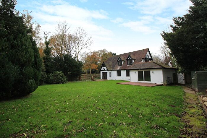 4 Bedroom Detached House To Rent In High Road, Laindon, SS16