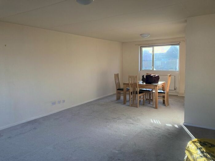 2 Bedroom Bungalow To Rent In Portal Drive North, Bicester, Oxfordshire, OX25