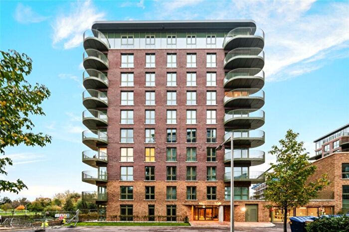 2 Bedroom Flat To Rent In Bufton House, Kidbrooke Village, London, SE3