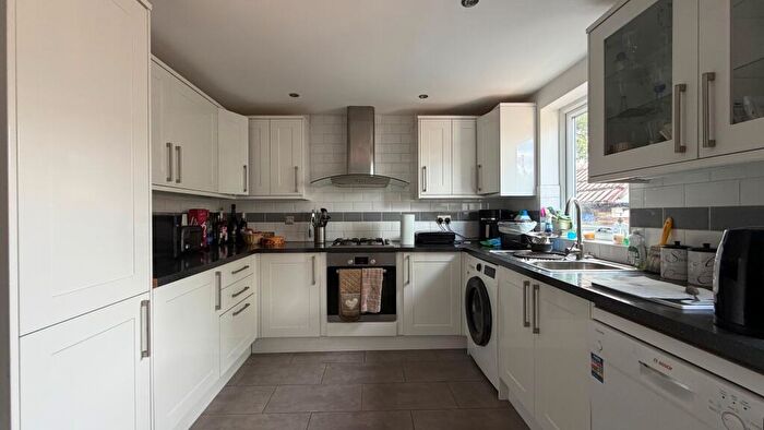 5 Bedroom House To Rent In Bengarth Drive, Harrow, HA3