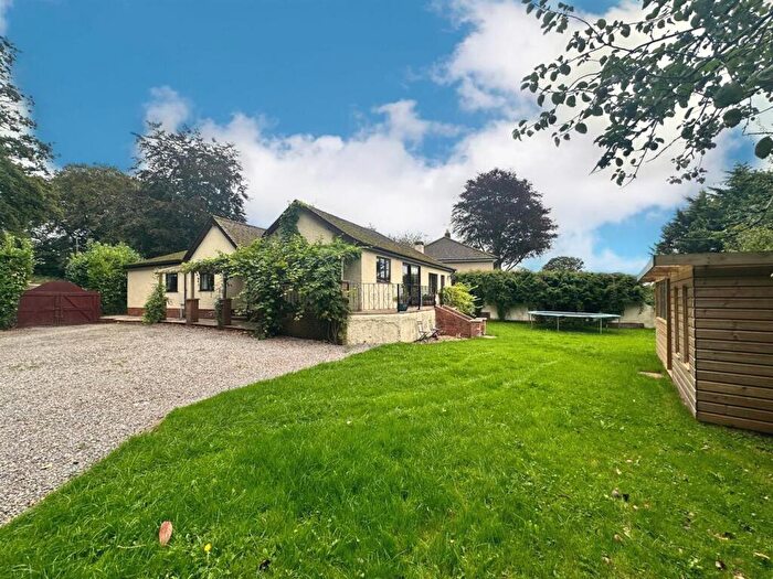4 Bedroom Detached Bungalow To Rent In Post Hill, Tiverton, EX16