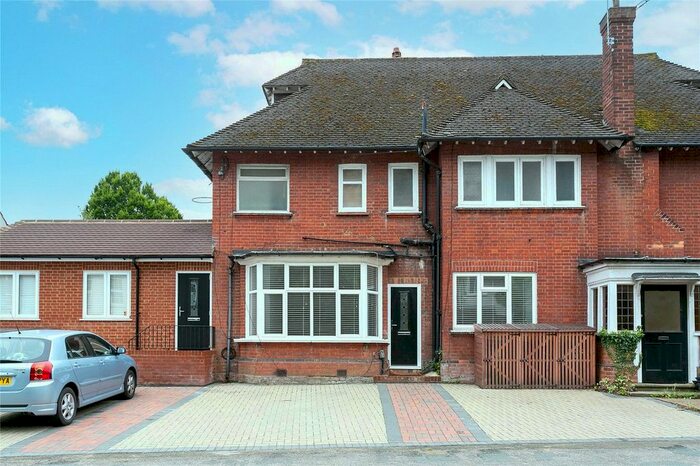 1 Bedroom Flat To Rent In Langley Road, Watford, Hertfordshire WD17