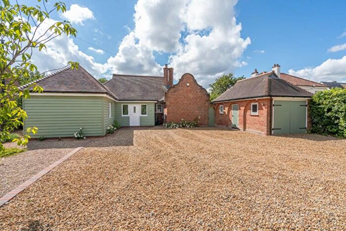 4 Bedroom Chalet For Sale In Hellesdon, Norwich, NR6
