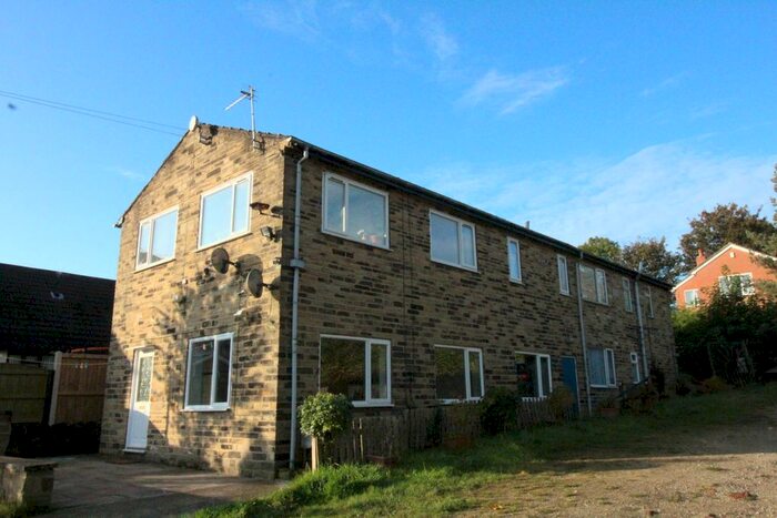 2 Bedroom Flat To Rent In Kent Road, Pudsey LS28