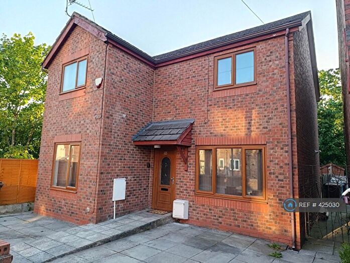 4 Bedroom Detached House To Rent In Bramhall Moor Lane, Stockport, SK7
