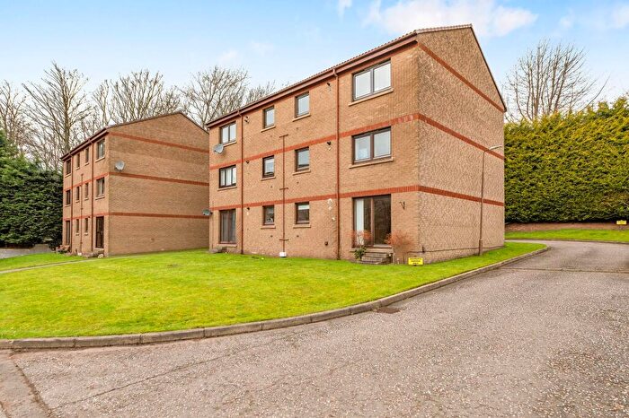 2 Bedroom Flat For Sale In Baron's Hill Court, Linlithgow, EH49