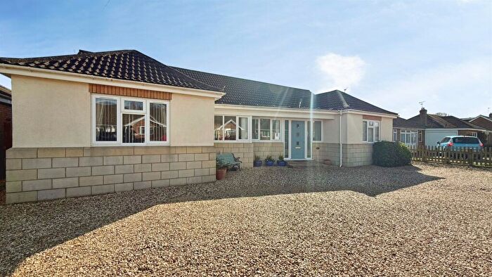 6 Bedroom Detached House For Sale In Mountford Close, Wellesbourne, Warwick, CV35