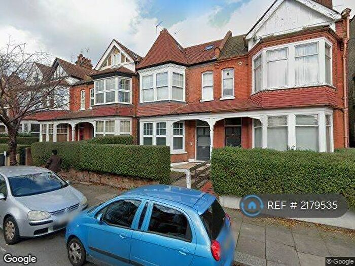 2 Bedroom Flat To Rent In Princes Avenue, London, N3