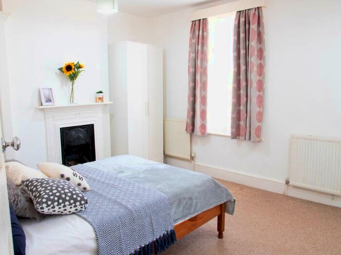 3 Bedroom House To Rent In Albert Road, Canterbury, Kent, CT1