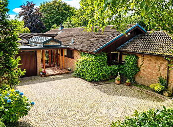 4 Bedroom Detached Bungalows For Sale In Heathfield, Derry-Londonderry, BT48