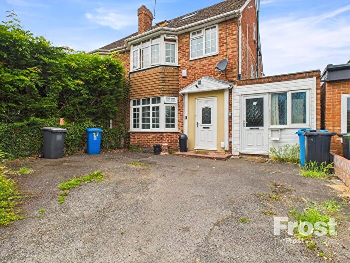 4 Bedroom Detached House To Rent In Smiths Lane, Windsor, Berkshire, SL4