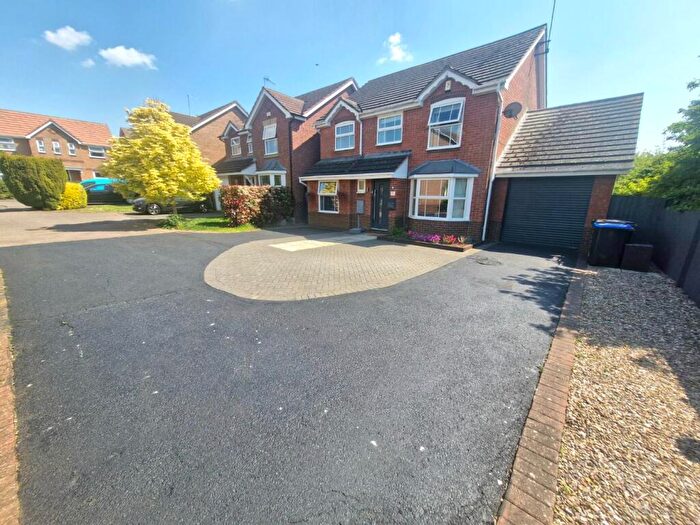 5 Bedroom Detached House For Sale In Crofters Close, East Hunsbury, Northampton, NN4