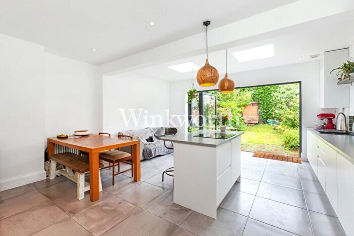 3 Bedroom Terraced House For Sale In Ashfield Road, London, N4