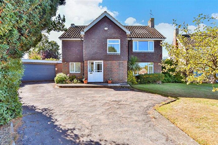 4 Bedroom Detached House For Sale In Bramley Avenue, Faversham, Kent, ME13