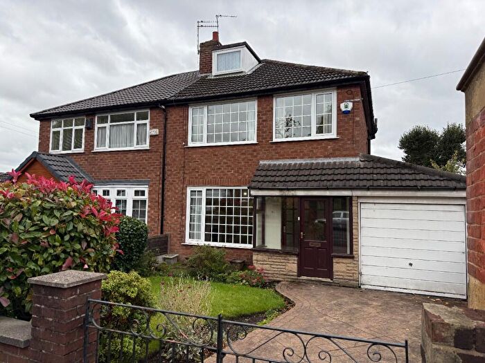 3 Bedroom Semi-Detached House To Rent In Taunton Road, Ashton-Under-Lyne, Greater Manchester, OL7