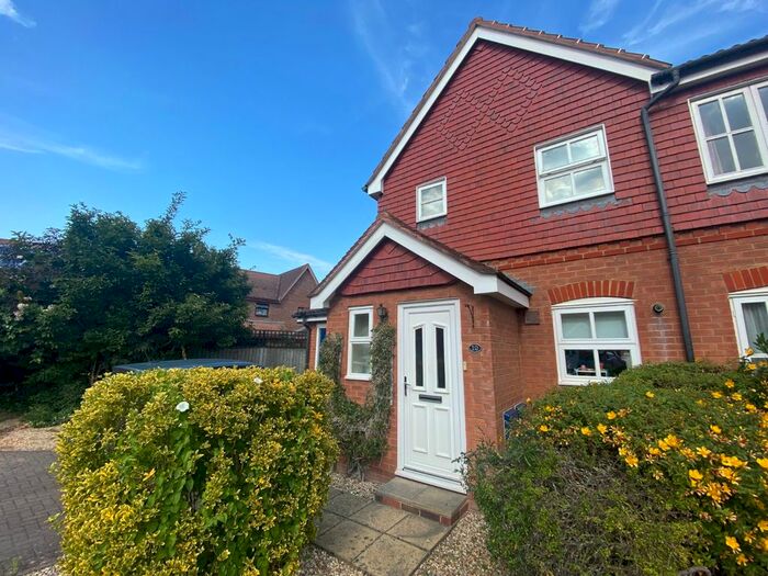 2 Bedroom End Of Terrace House To Rent In Cole Court, Didcot, Oxfordshire, OX11