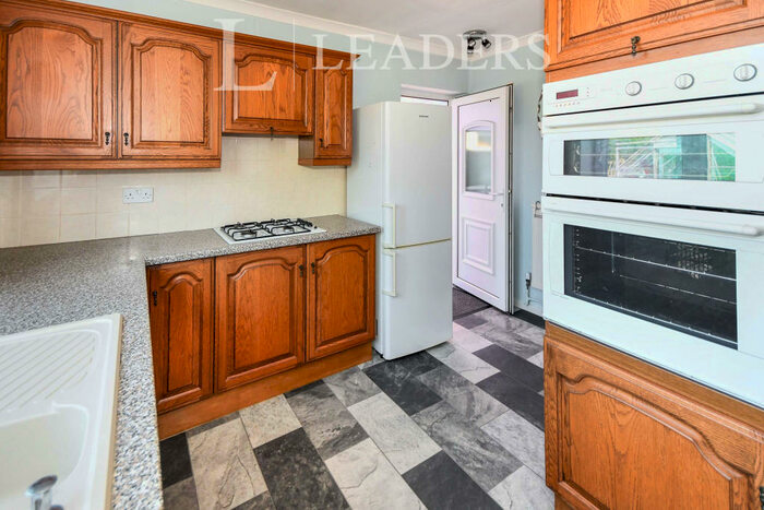 2 Bedroom Bungalow To Rent In Quintin Close, Lincoln, LN4