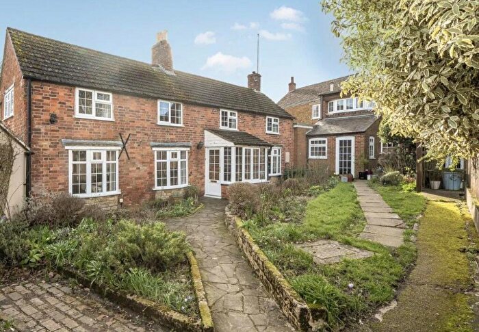 4 Bedroom Cottage For Sale In Owston Road, Knossington, LE15