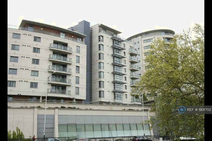 1 Bedroom Flat To Rent In Mercury Gardens, Romford, RM1
