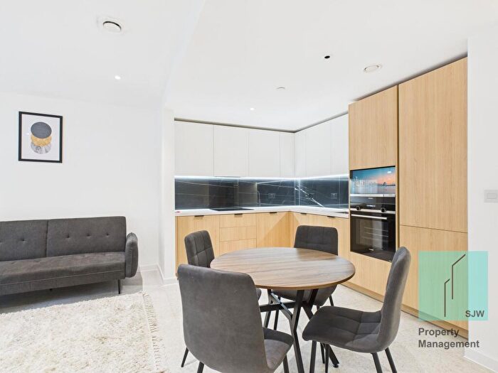 2 Bedroom Apartment To Rent In Cendal Crescent, Bouchon Point, E1