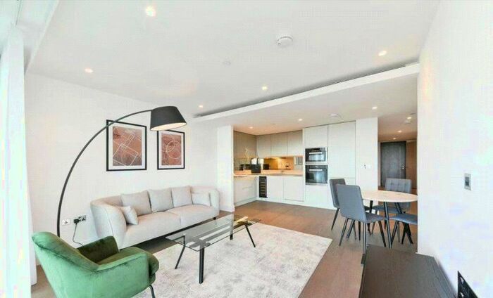 2 Bedroom Flat To Rent In The Dumont, Albert Embankment, London, SE1