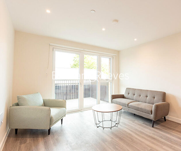 1 Bedroom Apartment To Rent In Rosebay House, Frank Searle Passage, E17