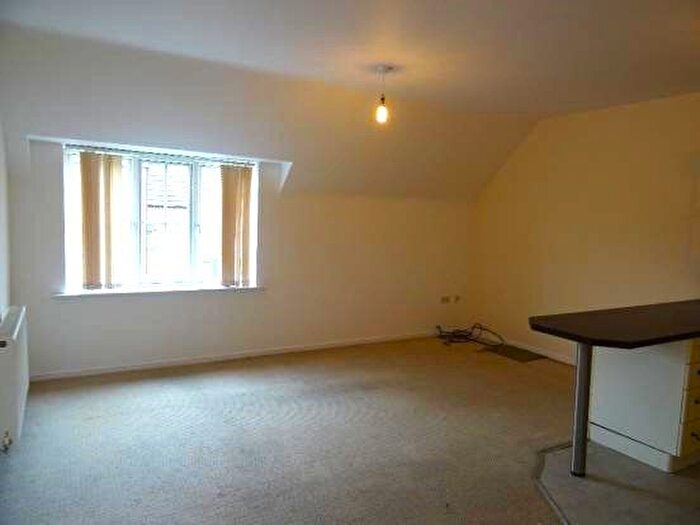 2 Bedroom Flat For Sale In Attenborough Close, Wigston, Leicester, LE18