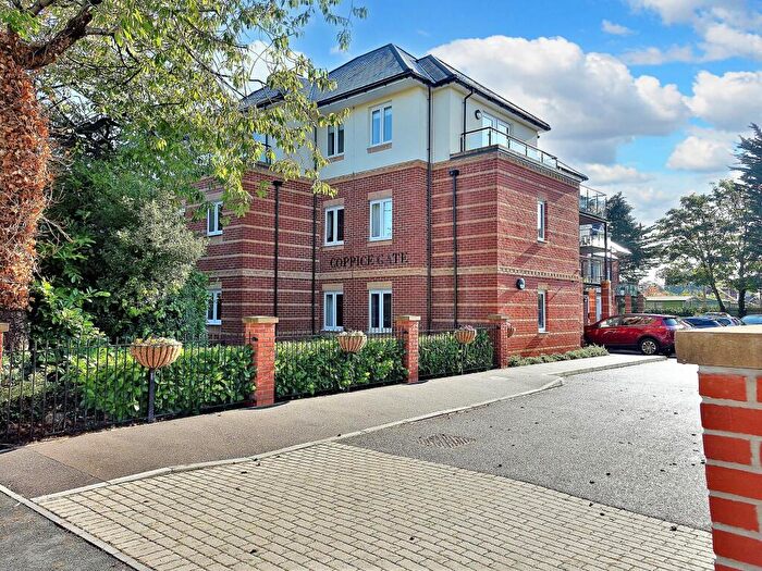 2 Bedroom Retirement Property For Sale In Beaulieu Road, Dibden Purlieu, SO45