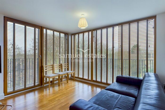 1 Bedroom Flat To Rent In Bennets Courtyard, Colliers Wood, SW19