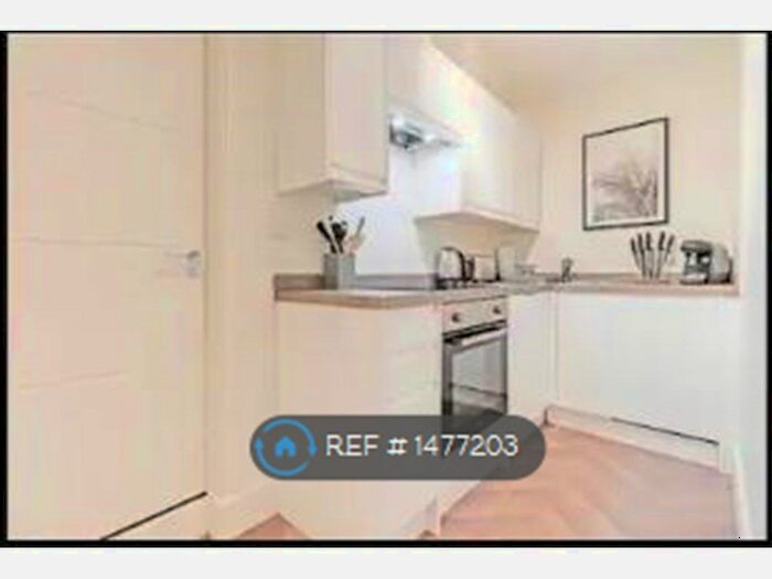 Studio To Rent In Frant Road, Tunbridge Wells, TN2