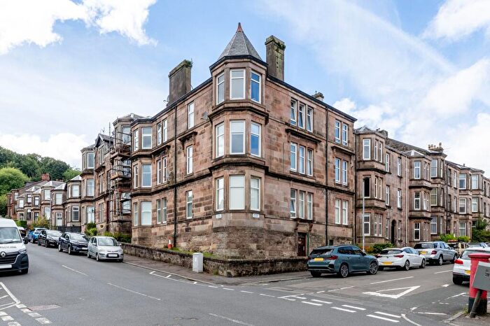 2 Bedroom Flat For Sale In Binnie Street, Gourock, PA19