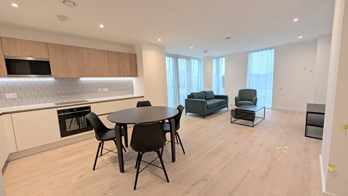 2 Bedroom Flat To Rent In Clarendon Road, Watford, WD17