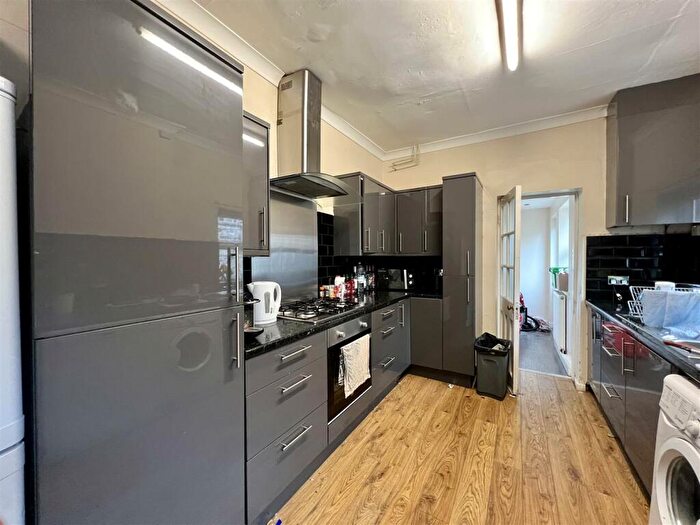 7 Bedroom House To Rent In Sunbury Avenue, Jesmond, NE2