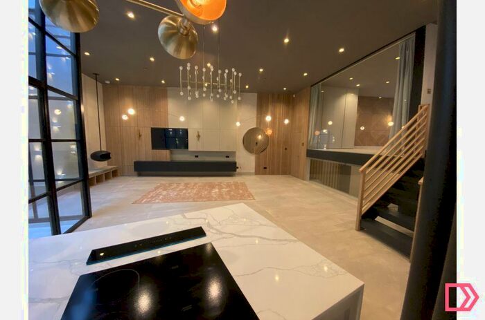 6 Bedroom End Of Terrace House To Rent In A Radlet Avenue, London, London, SE26