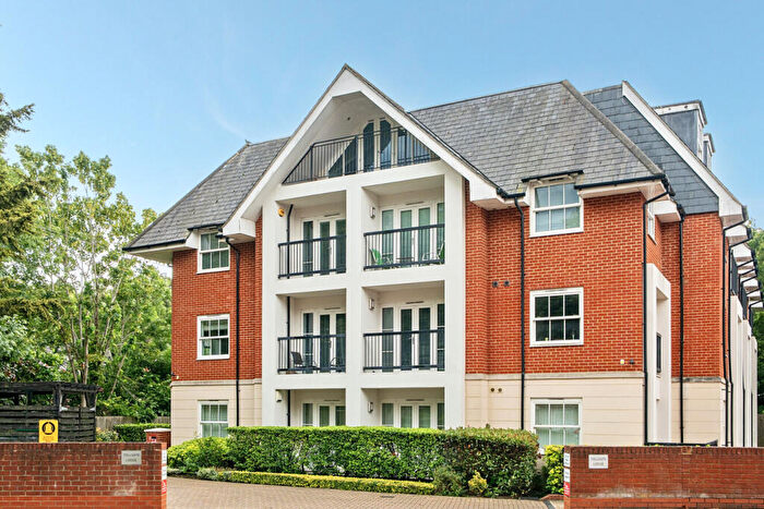 2 Bedroom Flat For Sale In Chislehurst Road, Chislehurst, BR7