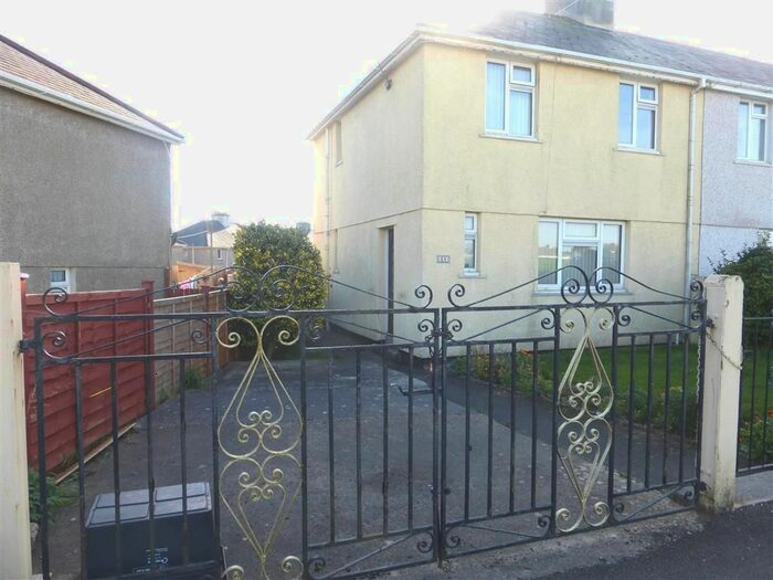 3 Bedroom Semi-Detached House To Rent In Warfelton Crescent, Saltash, PL12