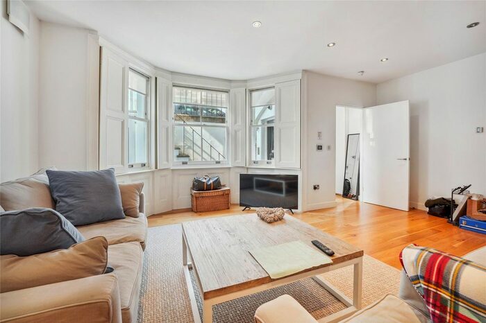 2 Bedroom Flat To Rent In Nevern Place, Earls Court, SW5