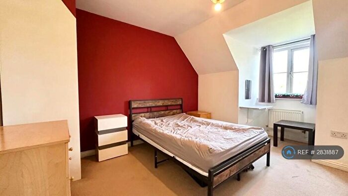1 Bedroom Flat To Rent In Turner Street, London, E16