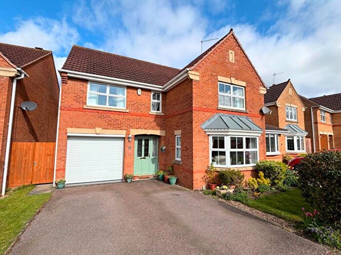 4 Bedroom Detached House For Sale In Walkers Way, Wootton Fields, Northampton, NN4
