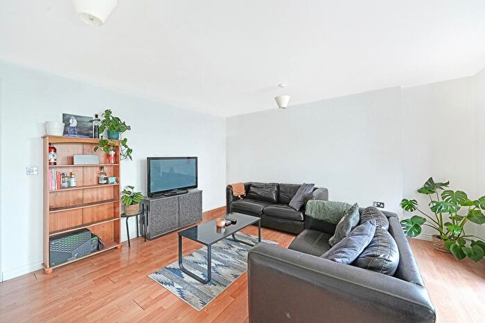 2 Bedroom Flat To Rent In Cottrill Gardens, Marcon Place, Dalston, E8