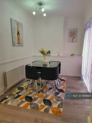 3 Bedroom Terraced House To Rent In Batsford Road, Coventry, CV6