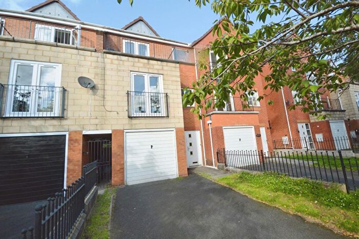 3 Bedroom Terraced House For Sale In Willenhall Road, Wolverhampton, West Midlands, WV1
