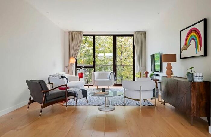 2 Bedroom Flat For Sale In Cabanel Place, SE11